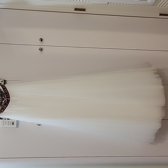 NWT Sherri Hill Stunning 2 Piece Gown - Picture 4 of 11